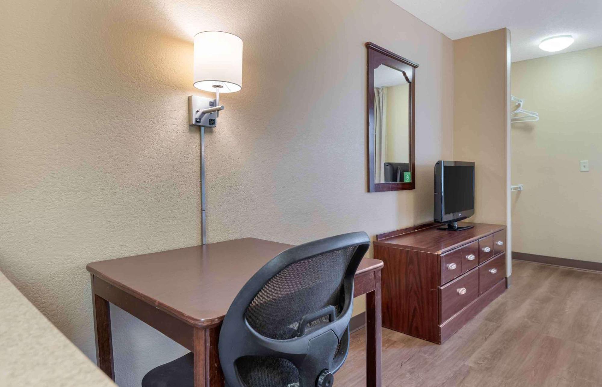 Extended Stay America Suites - Oakland - Emeryville Exterior photo